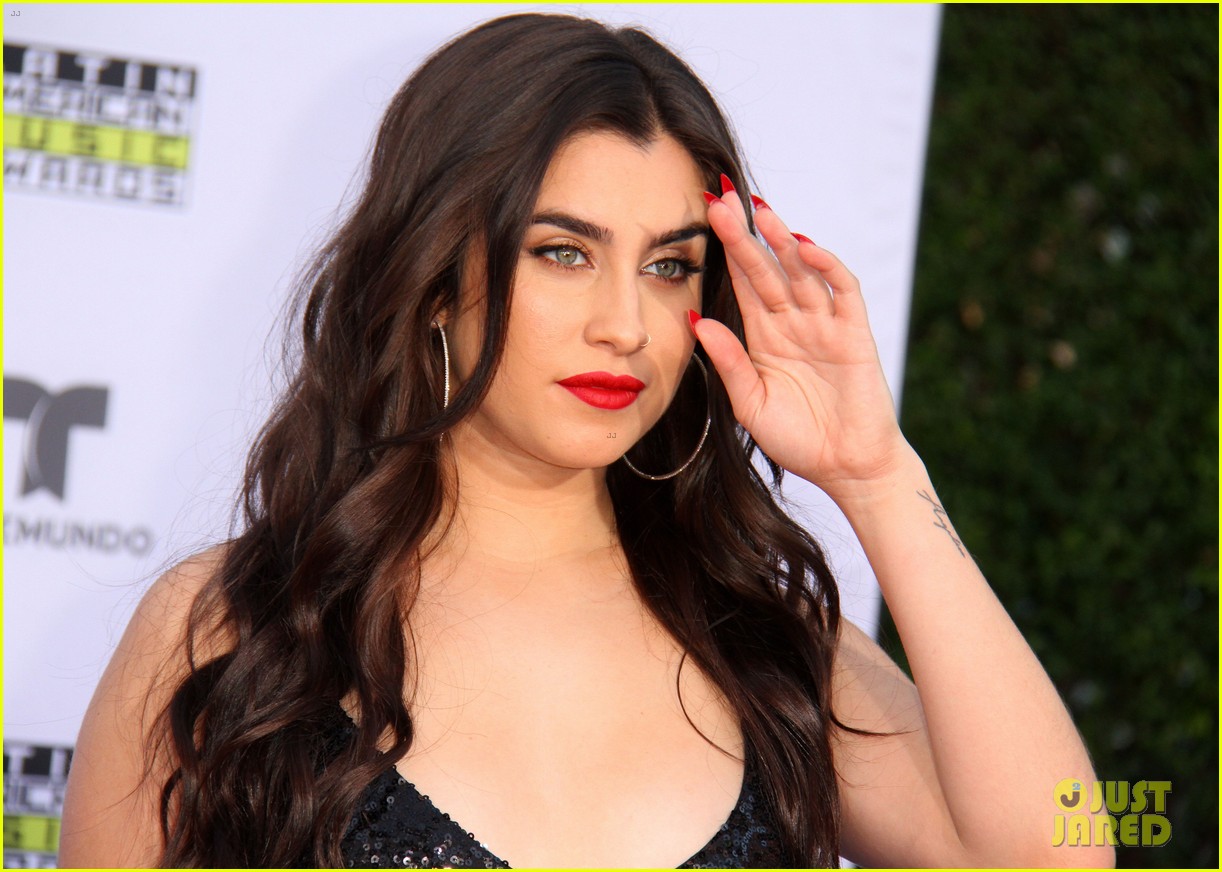 fifth harmony goes sexy for latin american music awards 2017 10