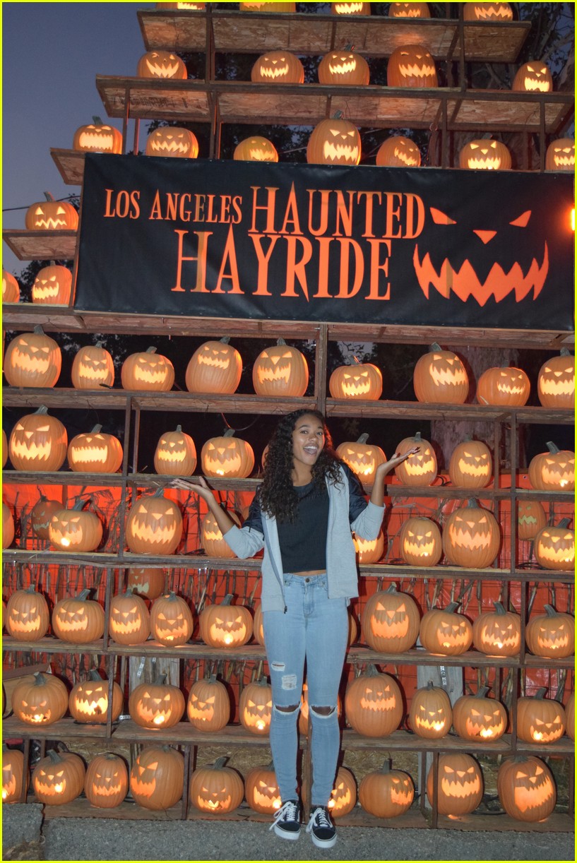 these celebs got spooked on the la haunted hayride 03