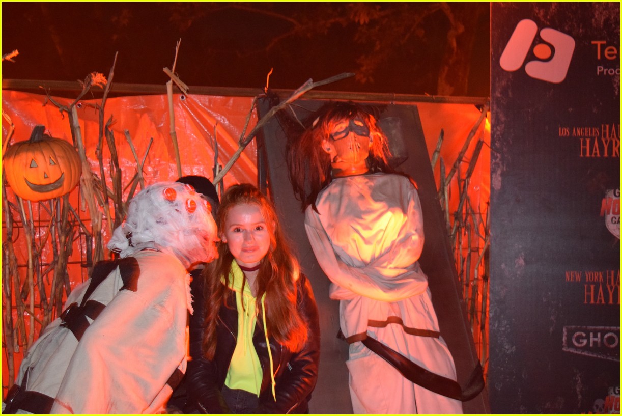 these celebs got spooked on the la haunted hayride 20