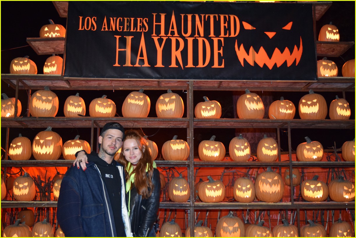 these celebs got spooked on the la haunted hayride 21