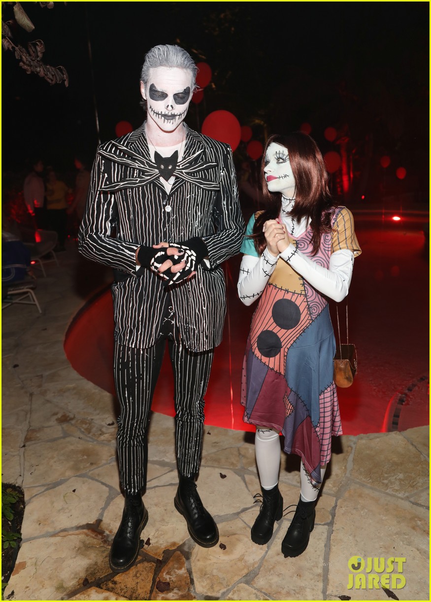 joey king just jared halloween party 05