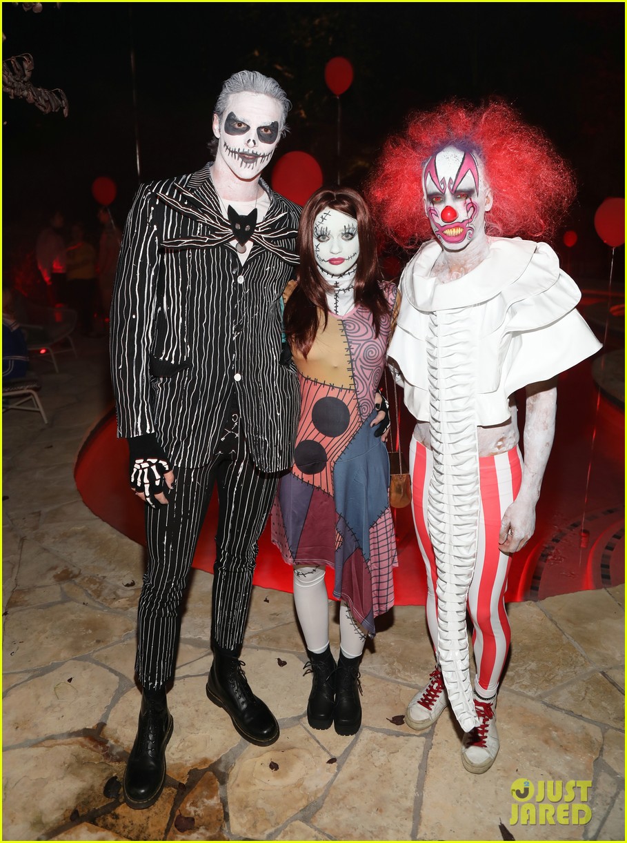 joey king just jared halloween party 14