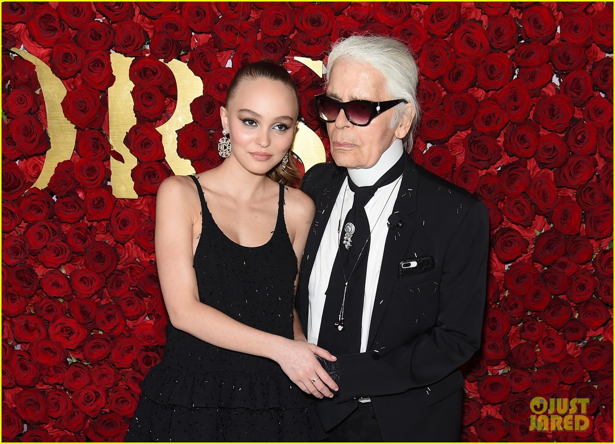 lily rose depp joins karl lagerfeld at wwd honors 04