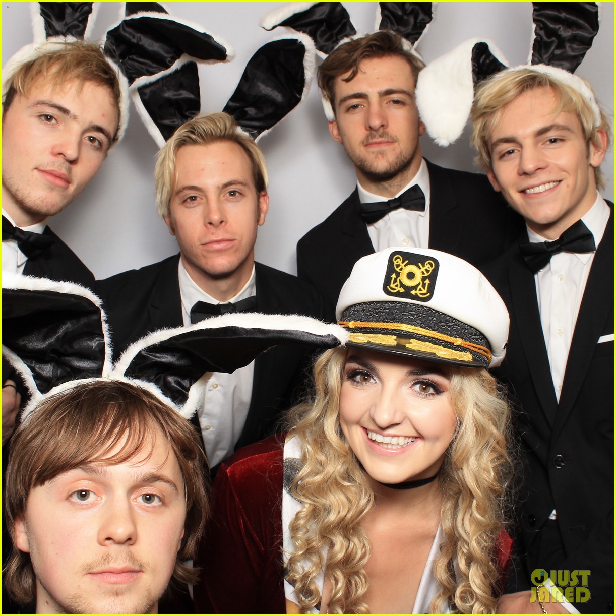 r5 just jared halloween party photo booth 01