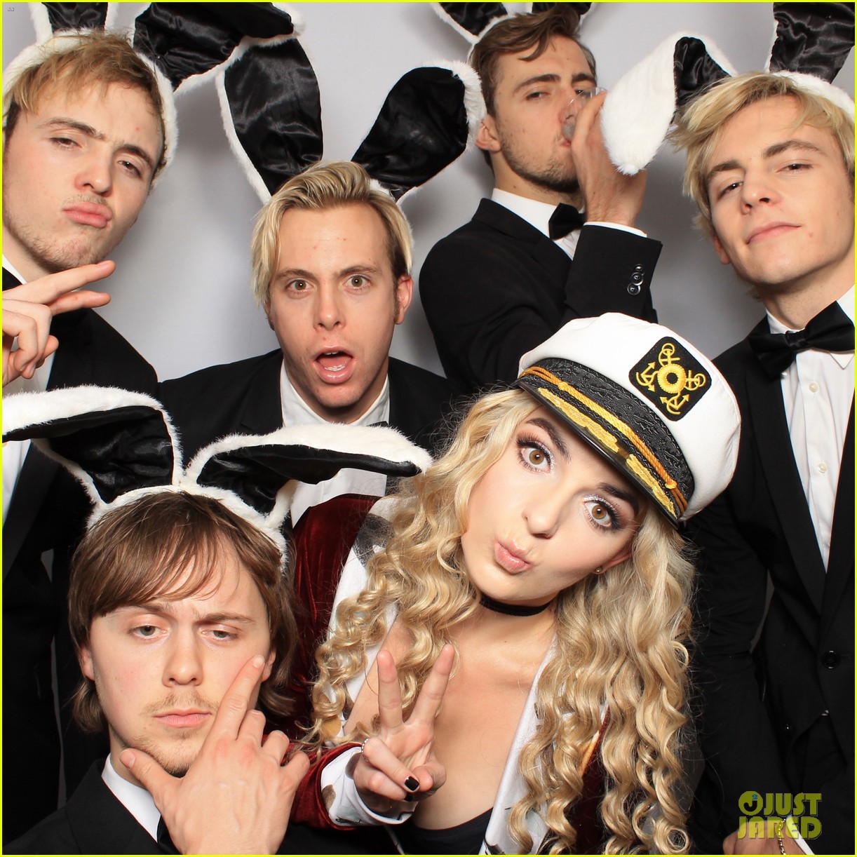 r5 just jared halloween party photo booth 03
