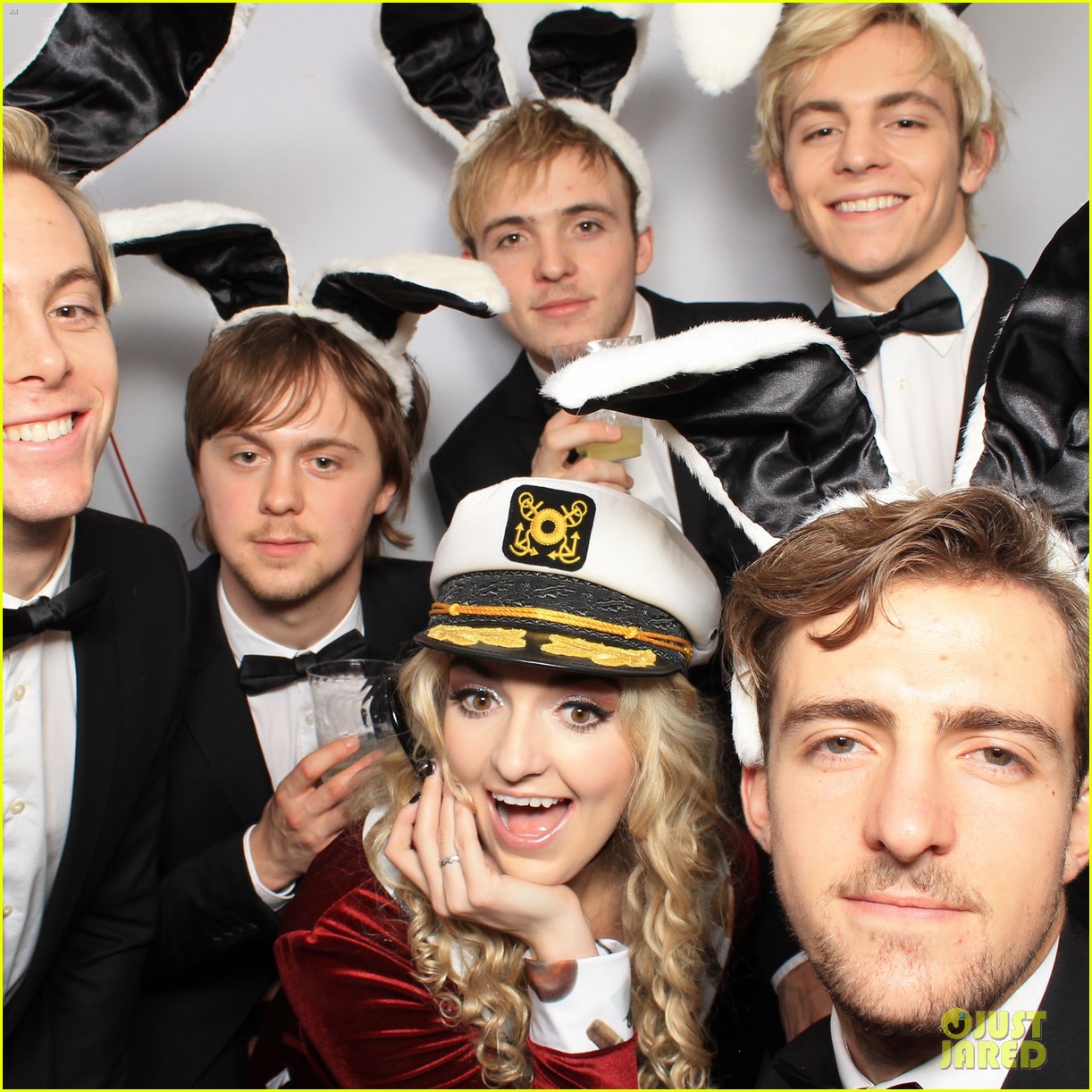 r5 just jared halloween party photo booth 09