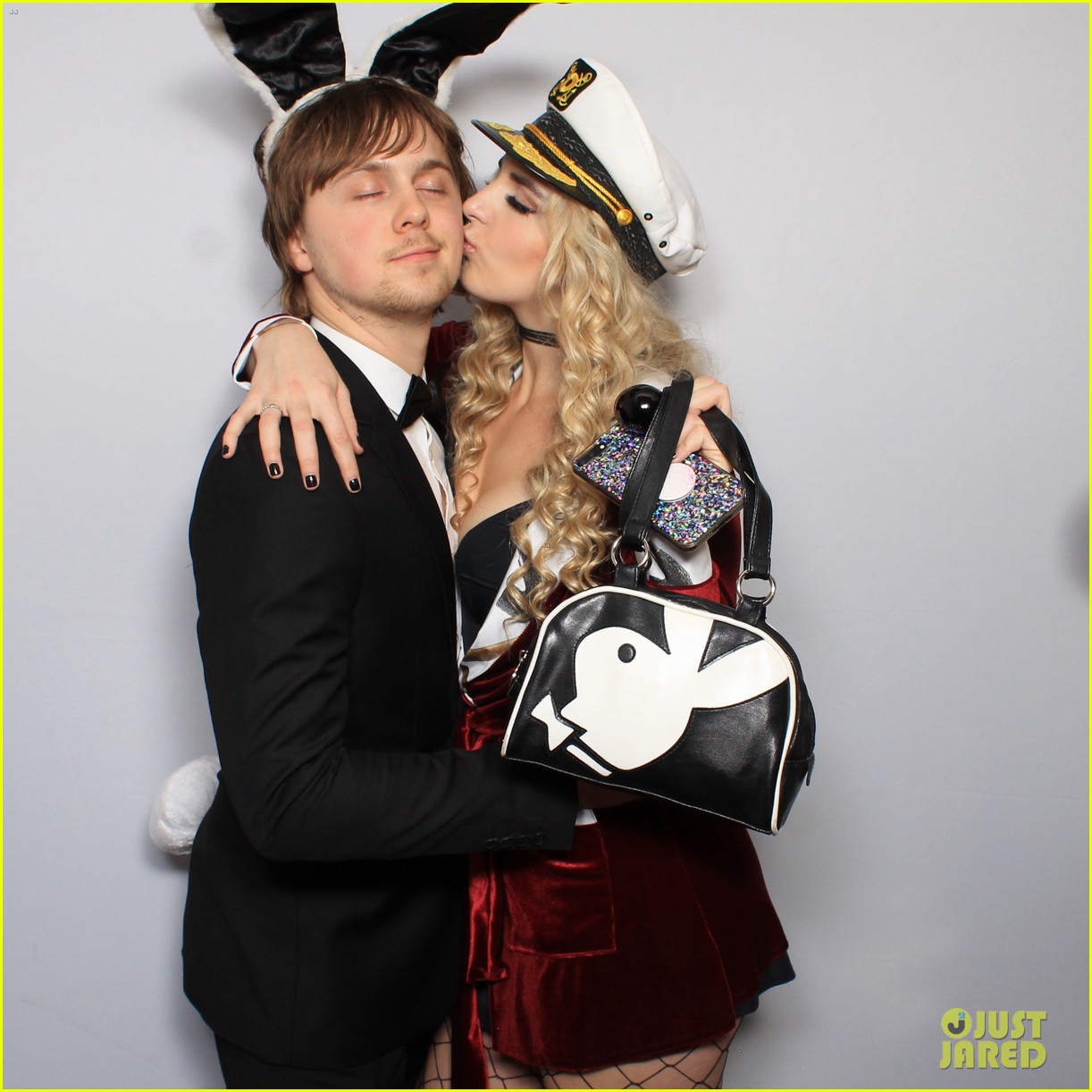 r5 just jared halloween party photo booth 10
