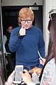 ed sheeran gives thumbs up to waiting fans 03