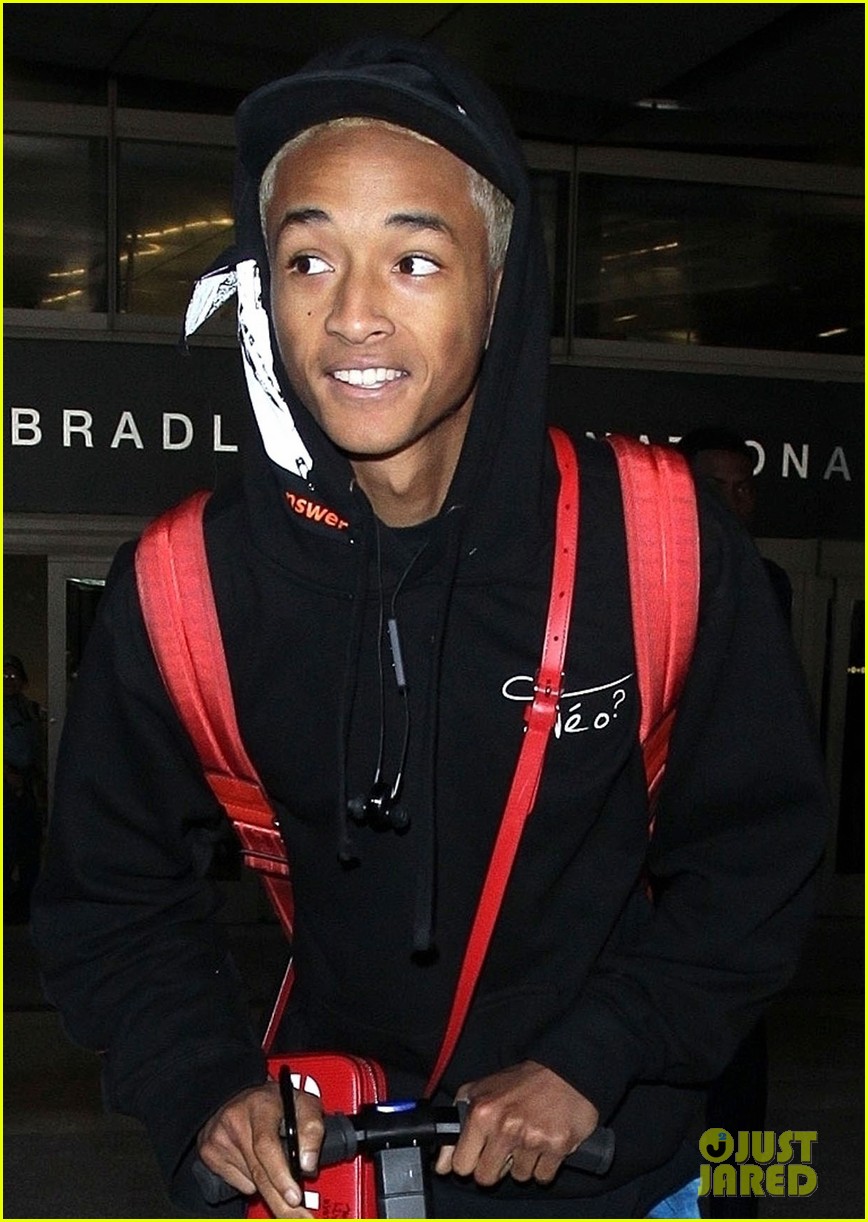 jaden smith scooters his way through paris and lax airports 01