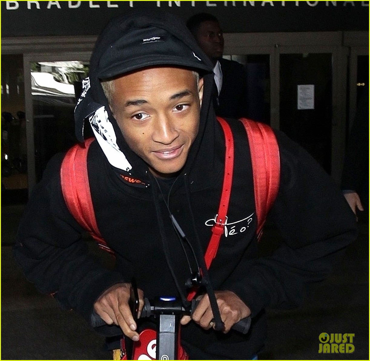 jaden smith scooters his way through paris and lax airports 04