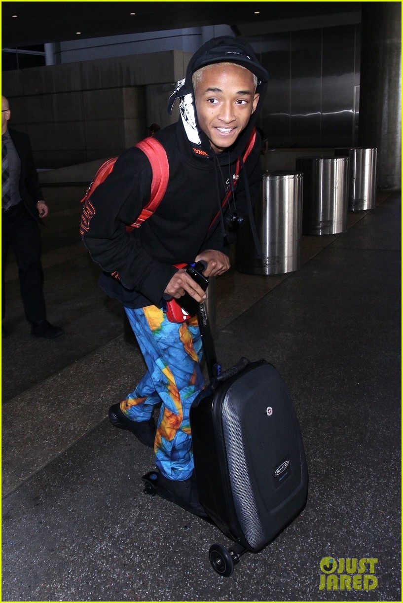 jaden smith scooters his way through paris and lax airports 05