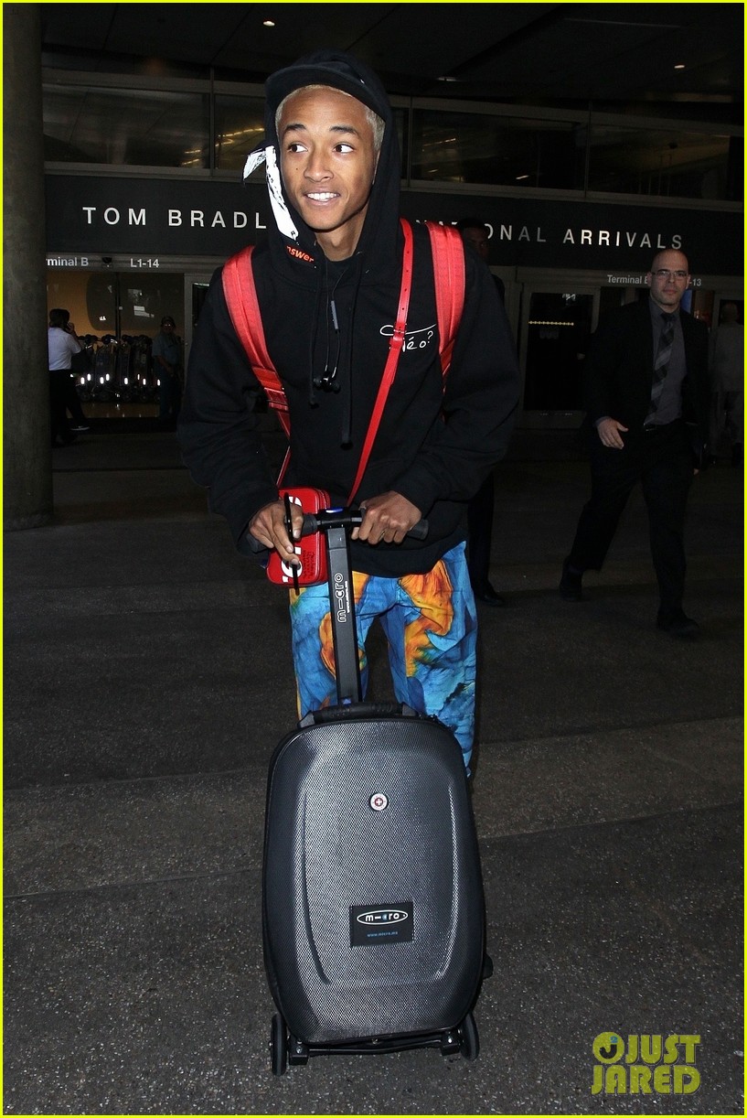 jaden smith scooters his way through paris and lax airports 10