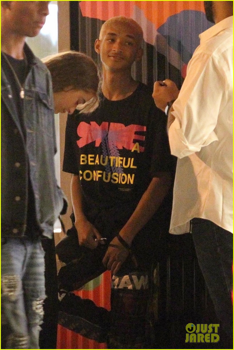jaden smith enjoys night out with friensd in weho 01