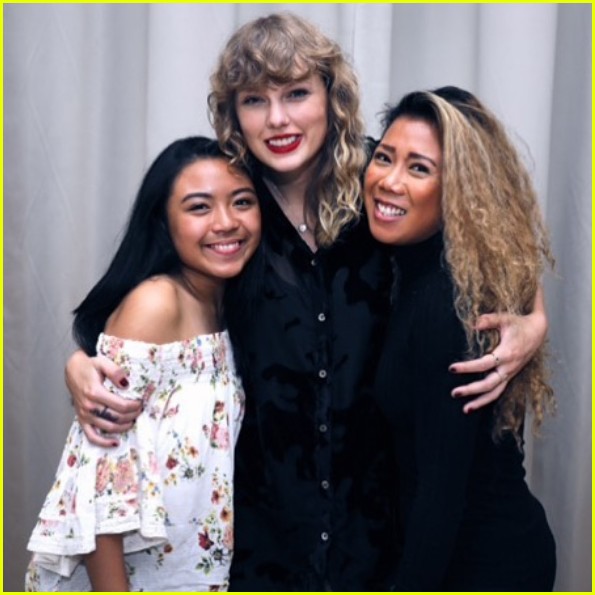 taylor swift fans share photos from london secret sessions 03