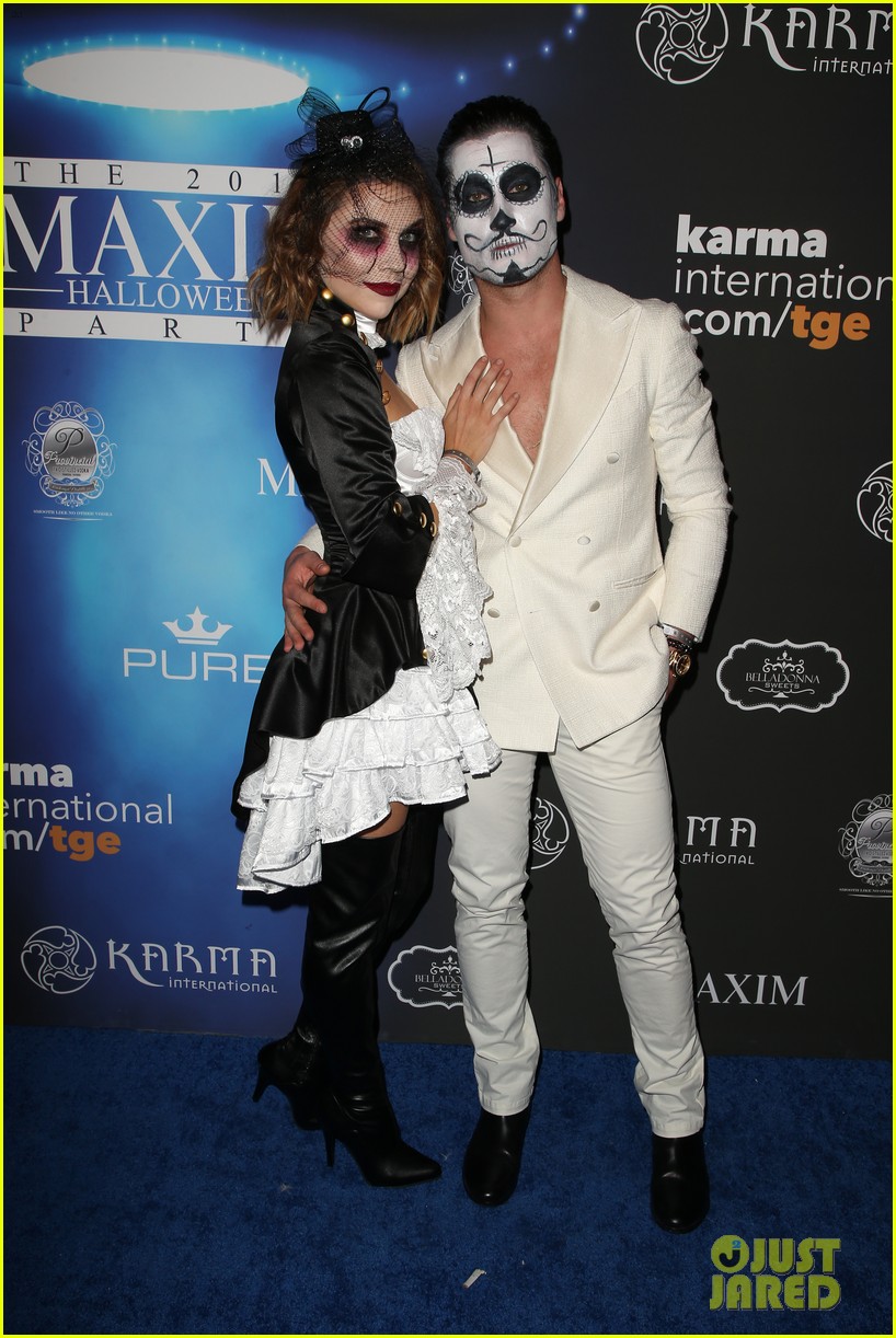 val maks chmerkovskiy show affection for their partners at maxim party 02