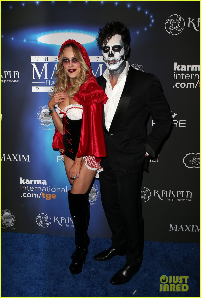 val maks chmerkovskiy show affection for their partners at maxim party 13