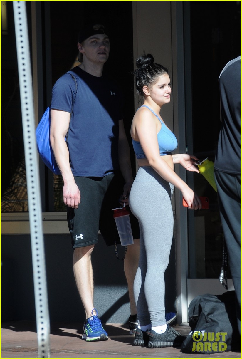 ariel winter levi meaden couple up for workout session 08