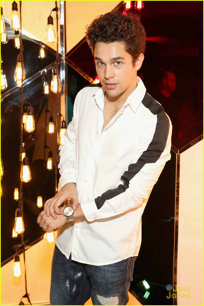 austin mahone fossil holiday event performance 04