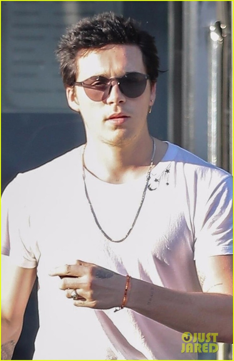 brooklyn beckham chloe moretz couple up for afternoon date 03