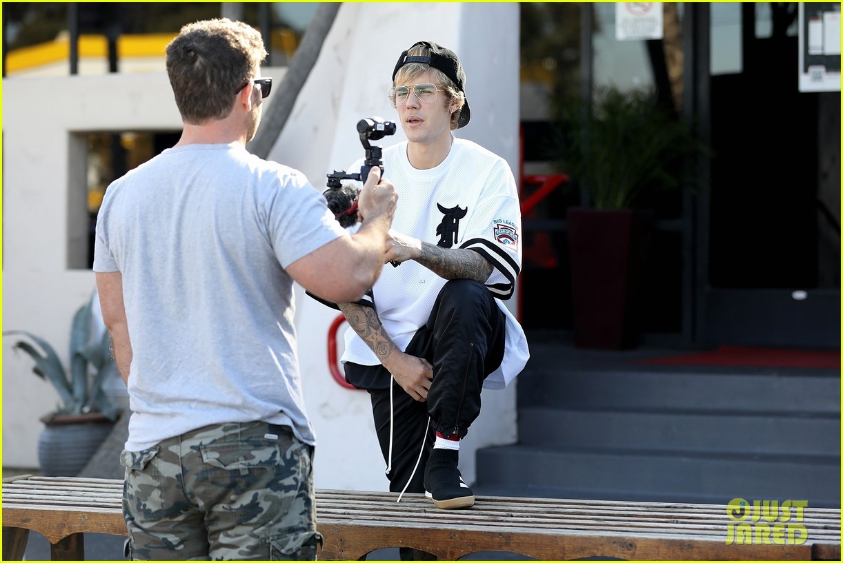 justin bieber works up a sweat at morning dance class 11
