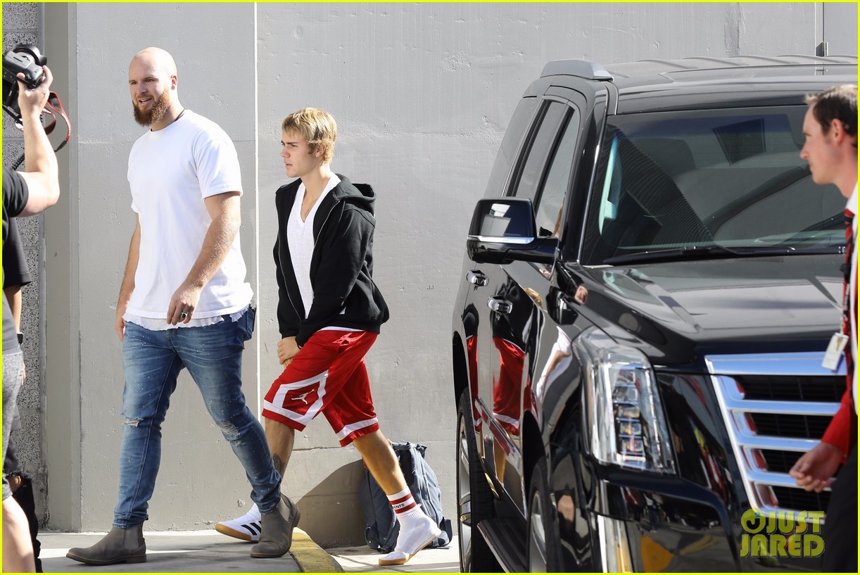 selena gomez justin bieber attend afternoon church service together 13