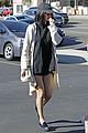 selena gomez takes break from amas rehearsal for lunch 01