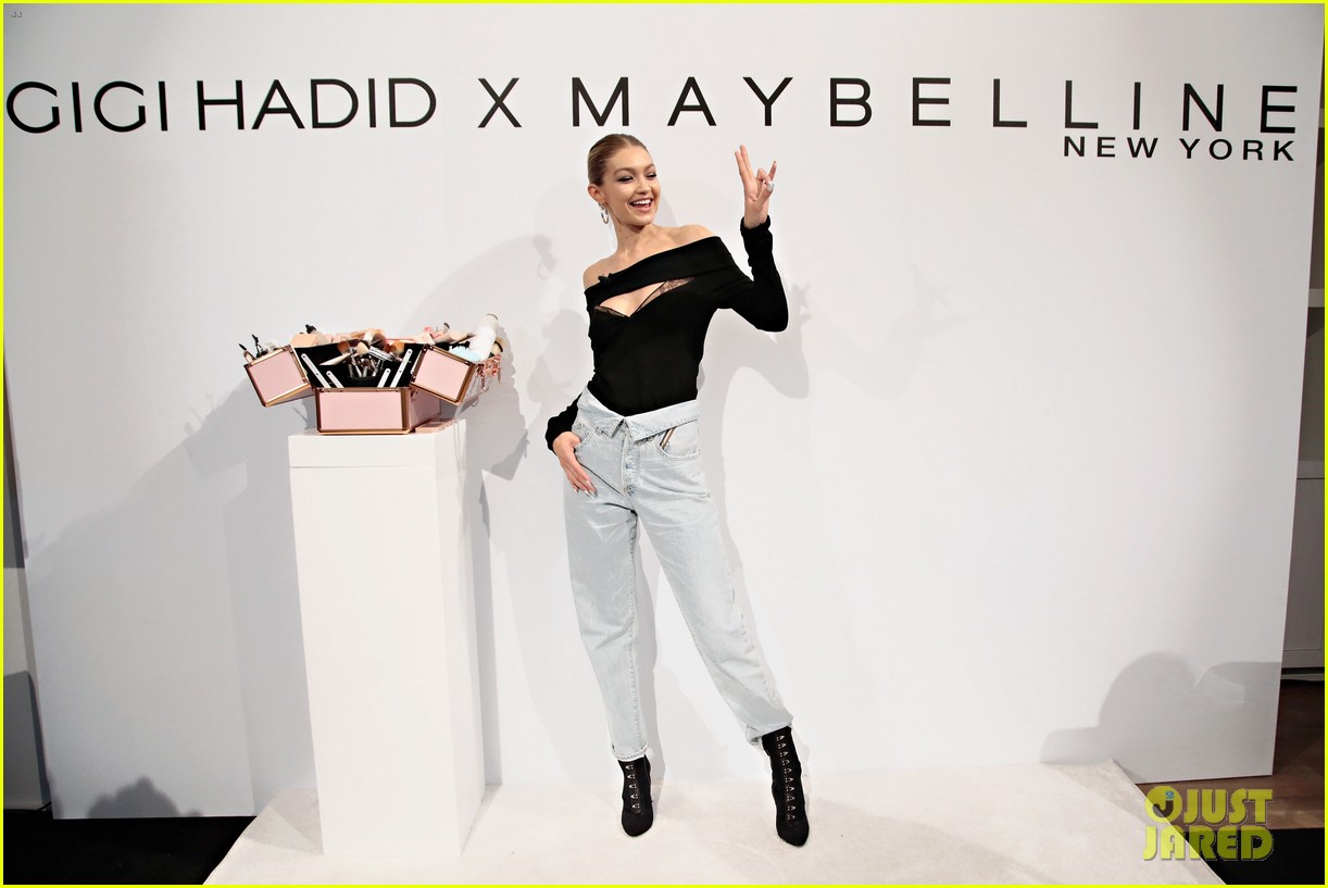 gigi hadid named one of her maybelline lipstick shades after sister bella 14