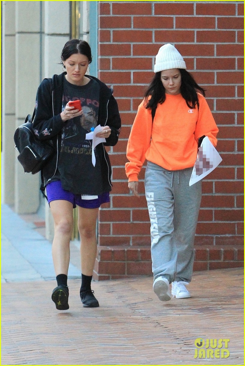 halsey steps out with friend after canceling concerts in canada 01