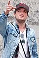 josh hutcherson goes apartment hunting in nyc 04