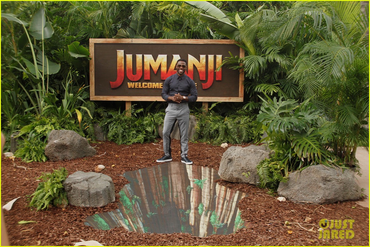 dwayne johnson nick jonas promote jumanji welcome to the jungle in hawaii 11