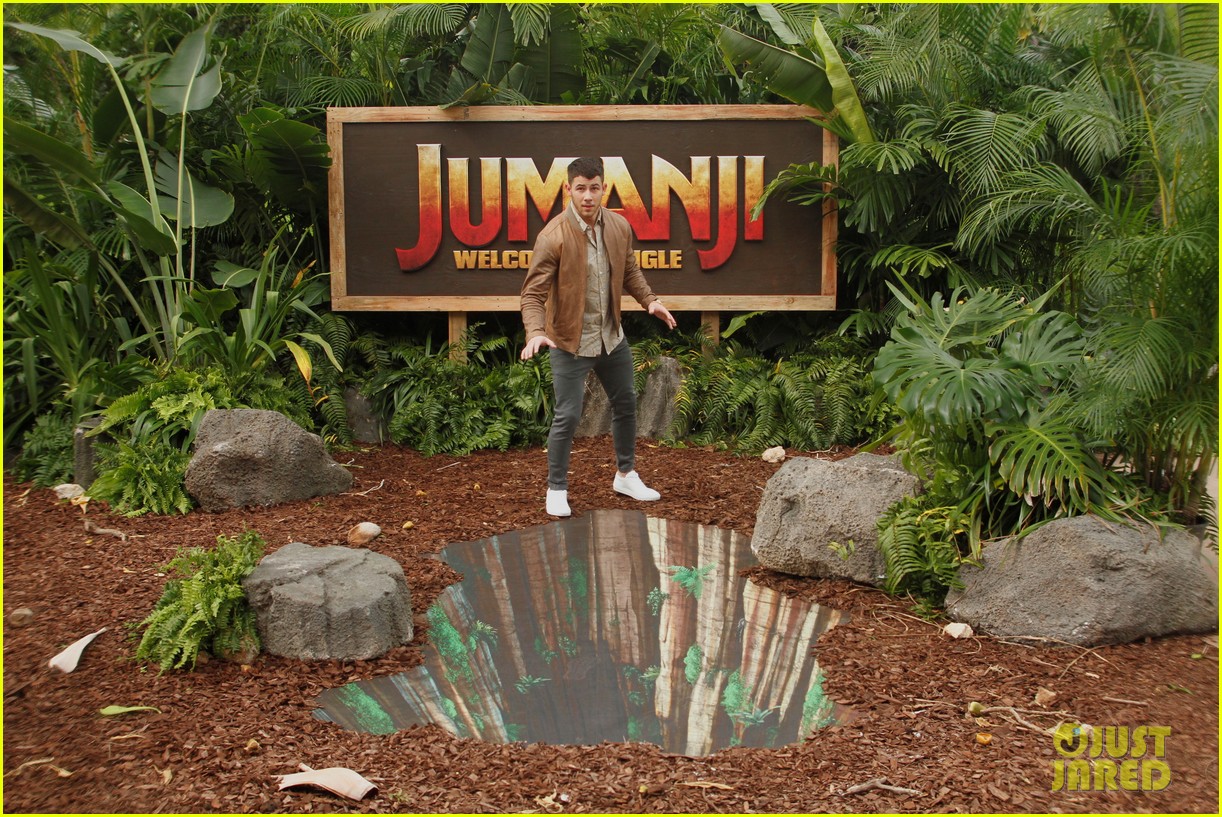 dwayne johnson nick jonas promote jumanji welcome to the jungle in hawaii 18