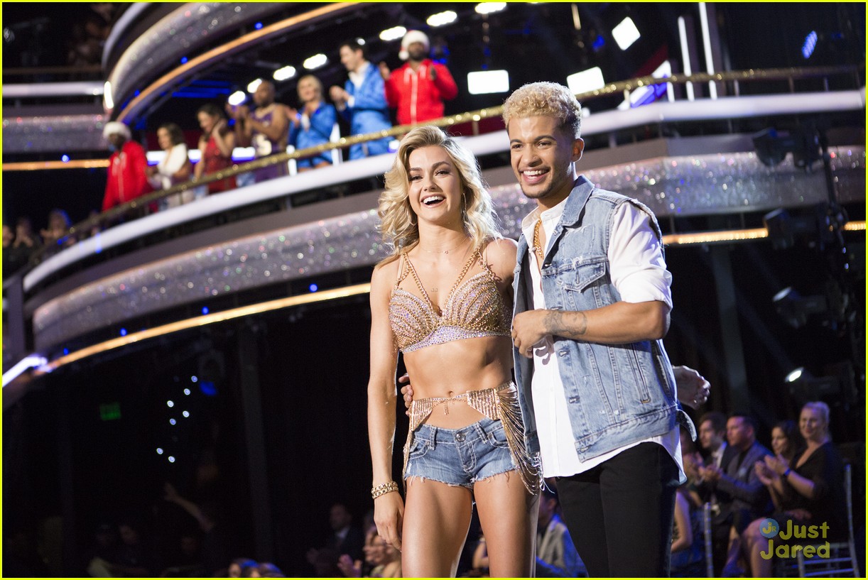 lindsay arnold win dwts25 pros praise comments 32