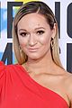 alisha marie goes pretty in red for amas 2017 05