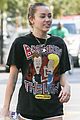 miley cyrus thift store shopping 04