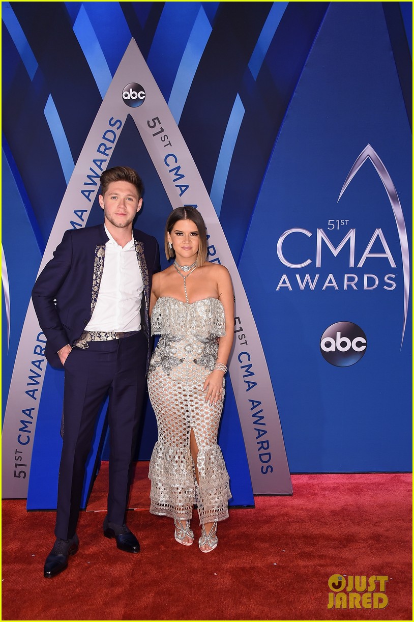 maren morris and niall horan arrive at cma awards 2017 ahead of performance 01