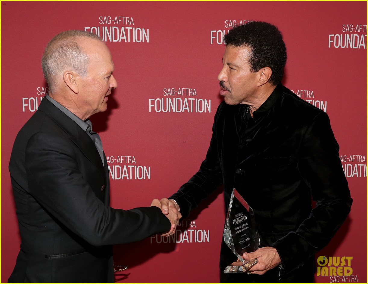 lionel richie and daughter sofia make rare red carpet appearance together 18