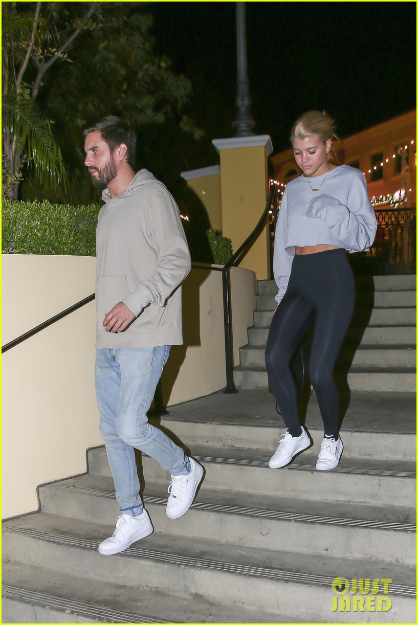 scott disick and sofia richie couple up for calabasas sushi date 02