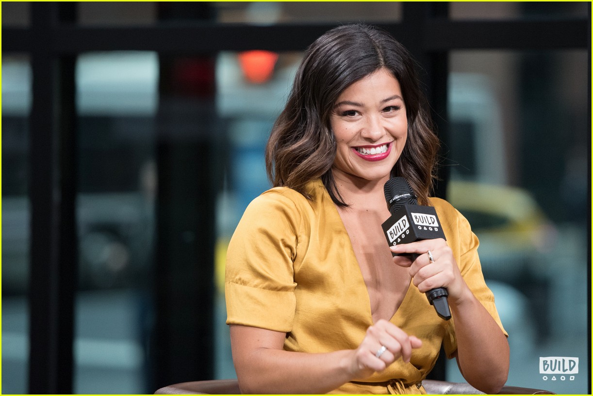 gina rodriguez opens up about recording animated role in the star 15