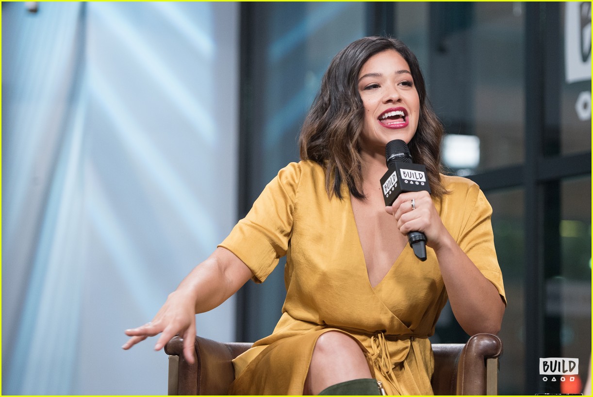 gina rodriguez opens up about recording animated role in the star 16
