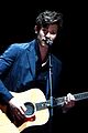 shawn mendes performs theres nothing holdin me back at mtv emas 08