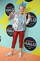 jojo siwa is all about the sequins at the nickelodeon halo awards 2017 02