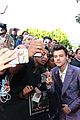 harry styles rocks snazzy purple suit at 2017 aria awards 13