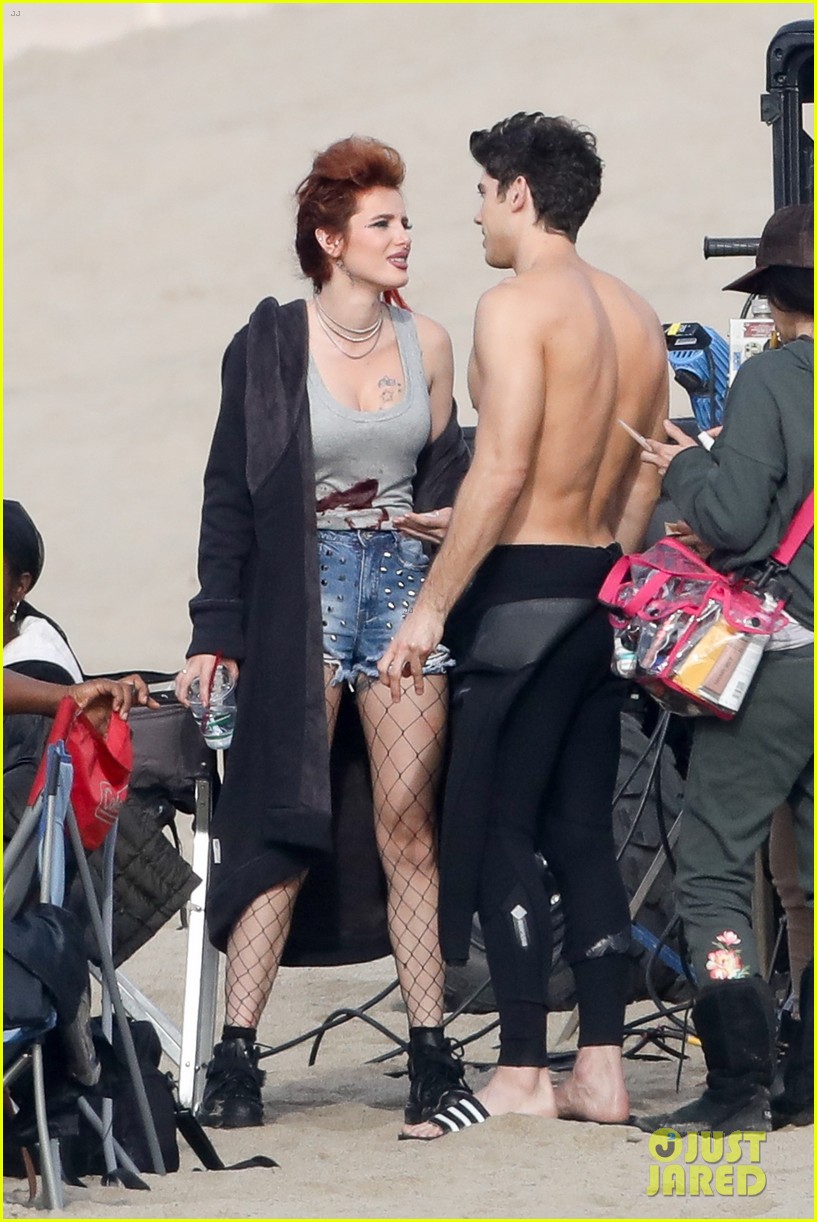 bella thorne hits the beach with shirtless carter jenkins famous in love 05