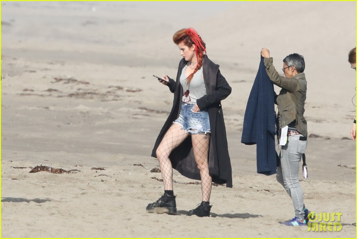 bella thorne hits the beach with shirtless carter jenkins famous in love 07