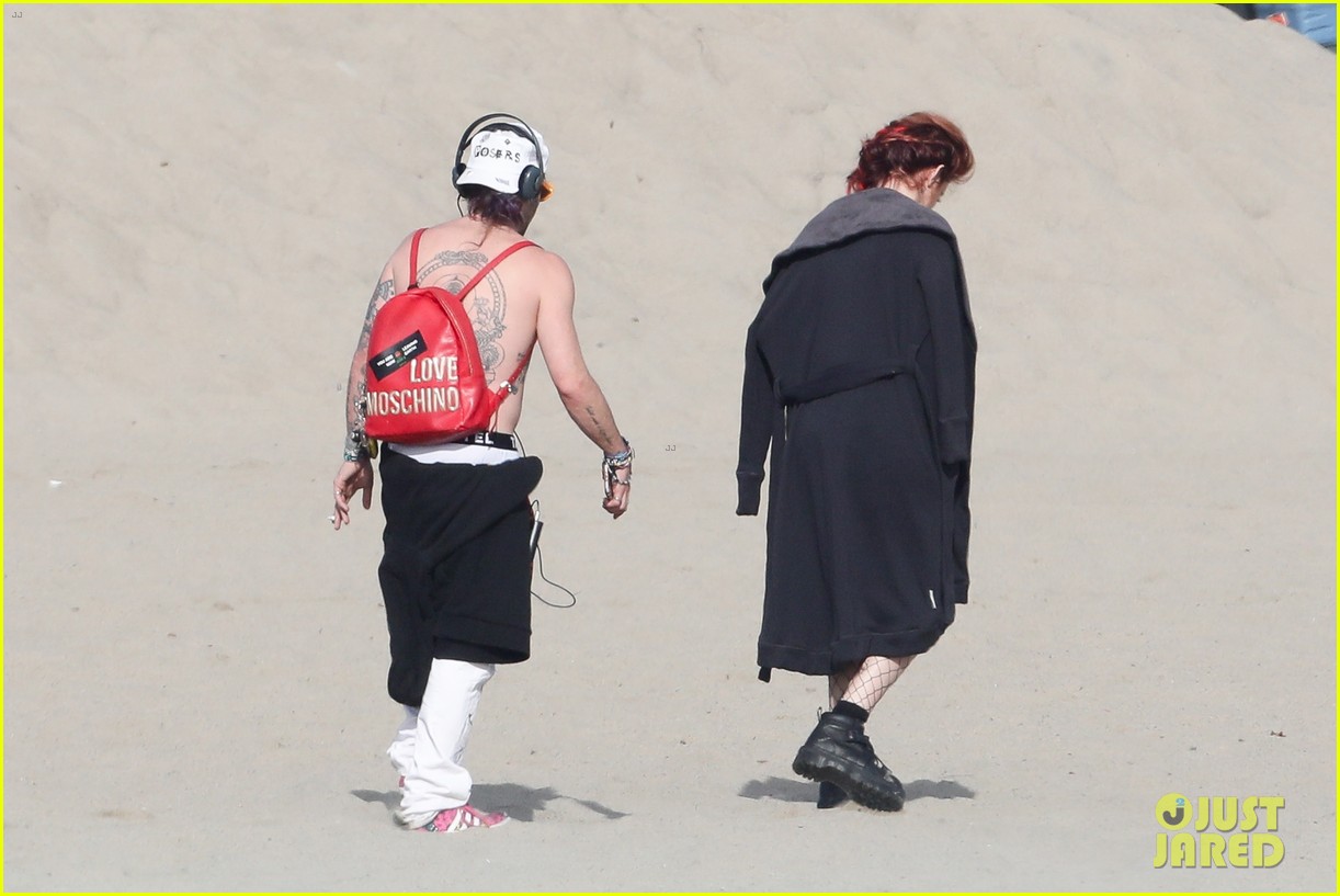 bella thorne hits the beach with shirtless carter jenkins famous in love 19