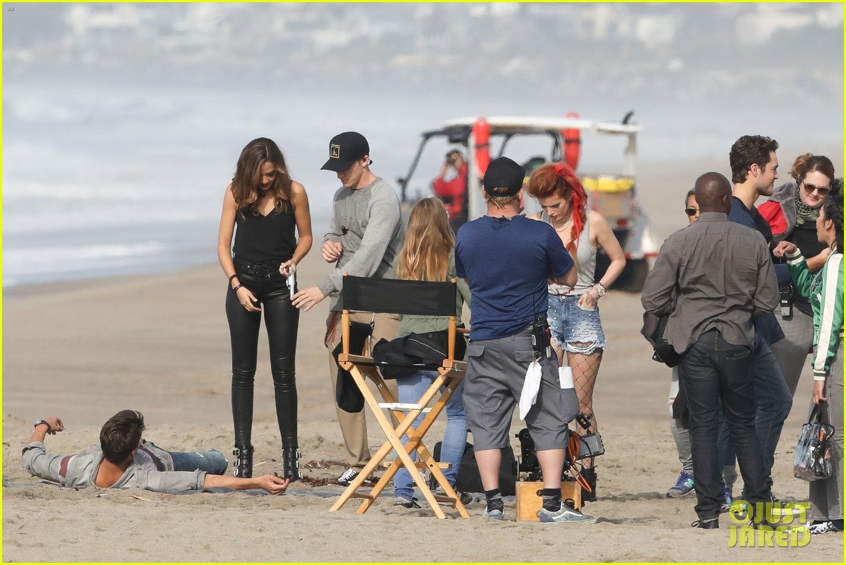 bella thorne hits the beach with shirtless carter jenkins famous in love 27