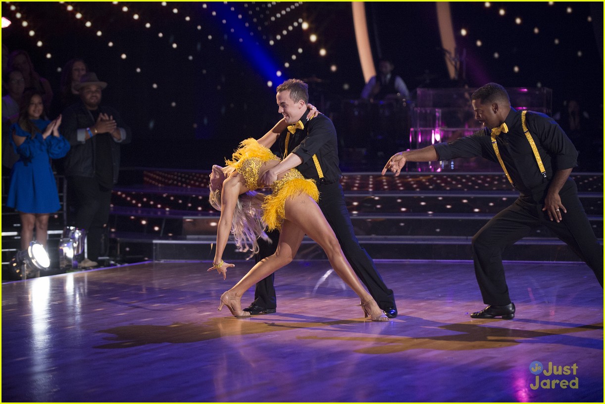 witney carson tom bergeon comment dwts 04