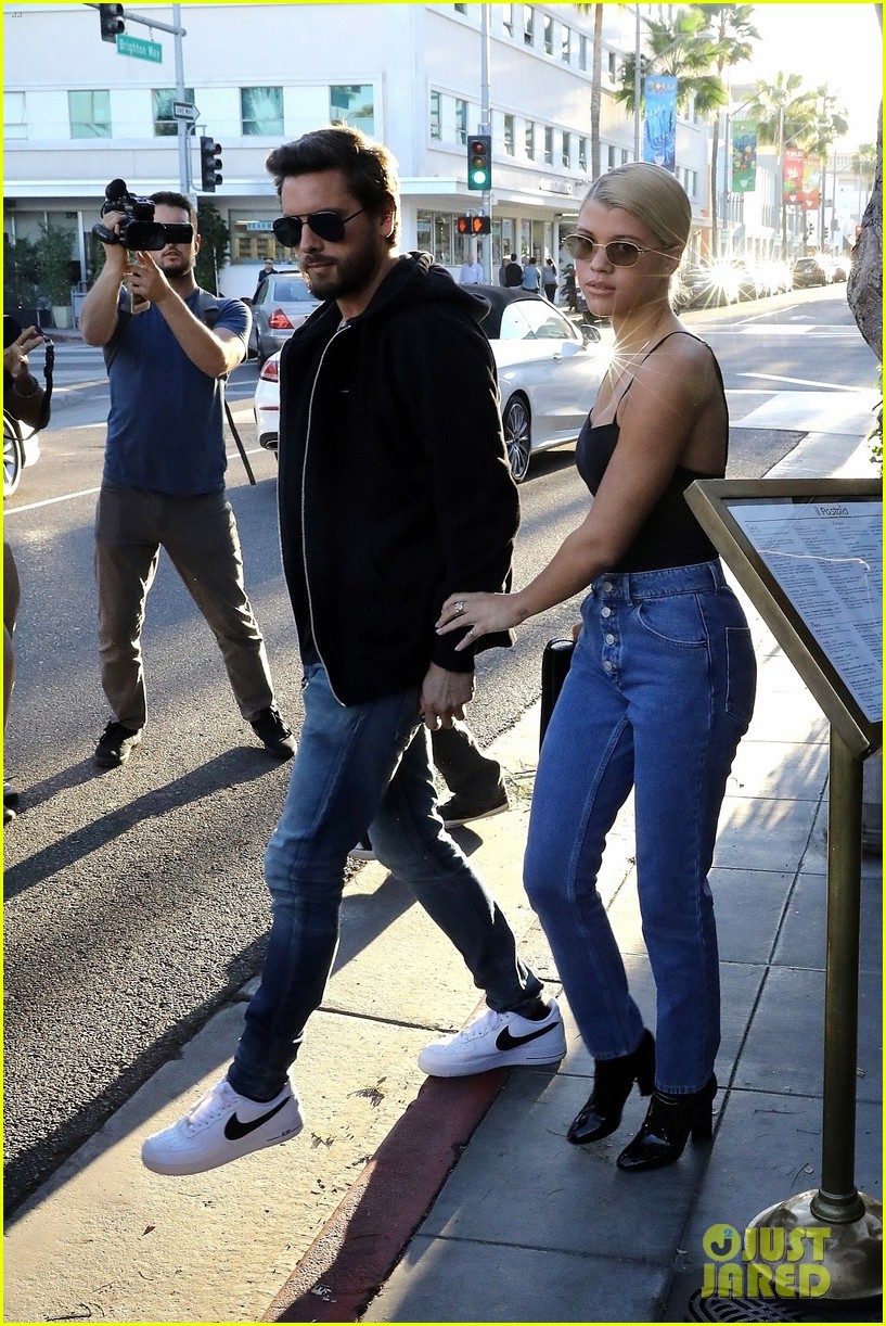 scott disick sofia richie step out for afternoon date 04