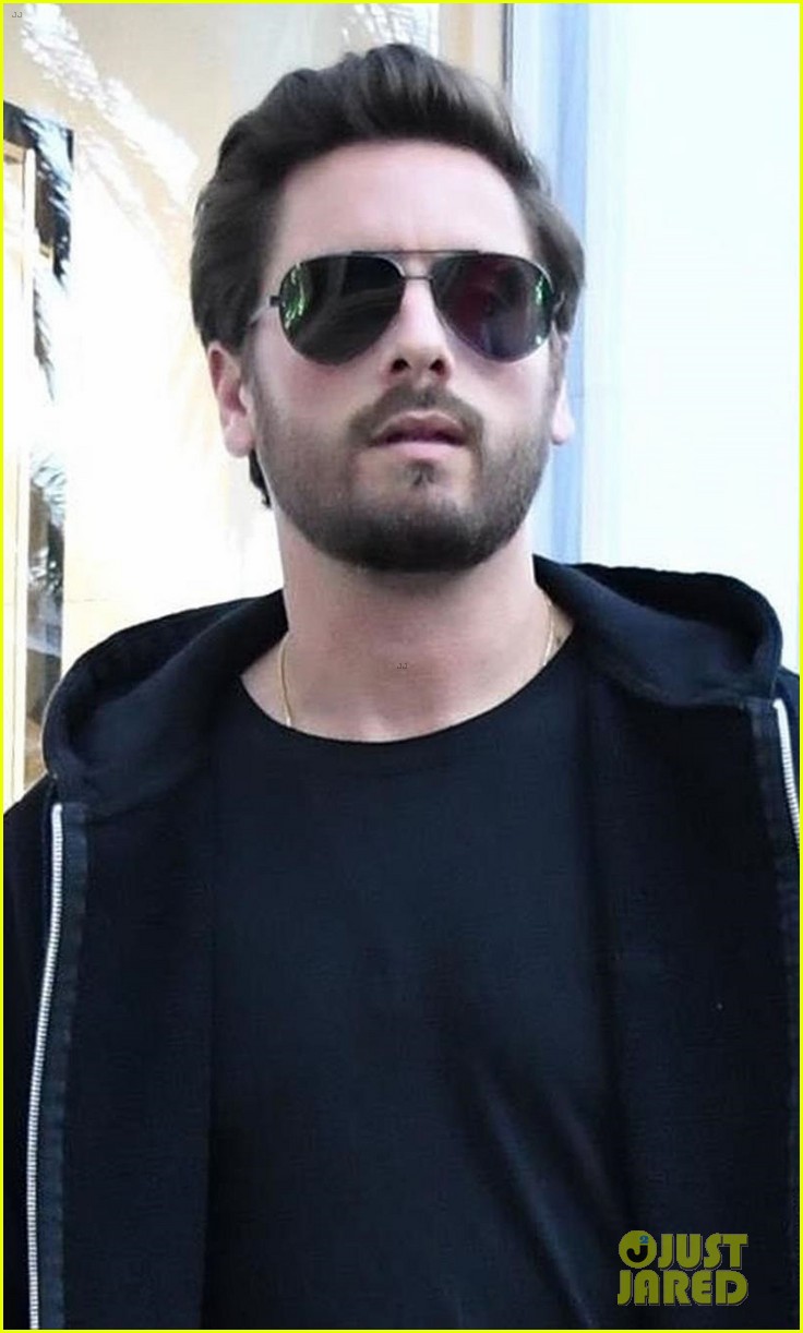 scott disick sofia richie step out for afternoon date 05