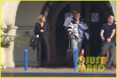 selena gomez justin bieber jet out of town together 06